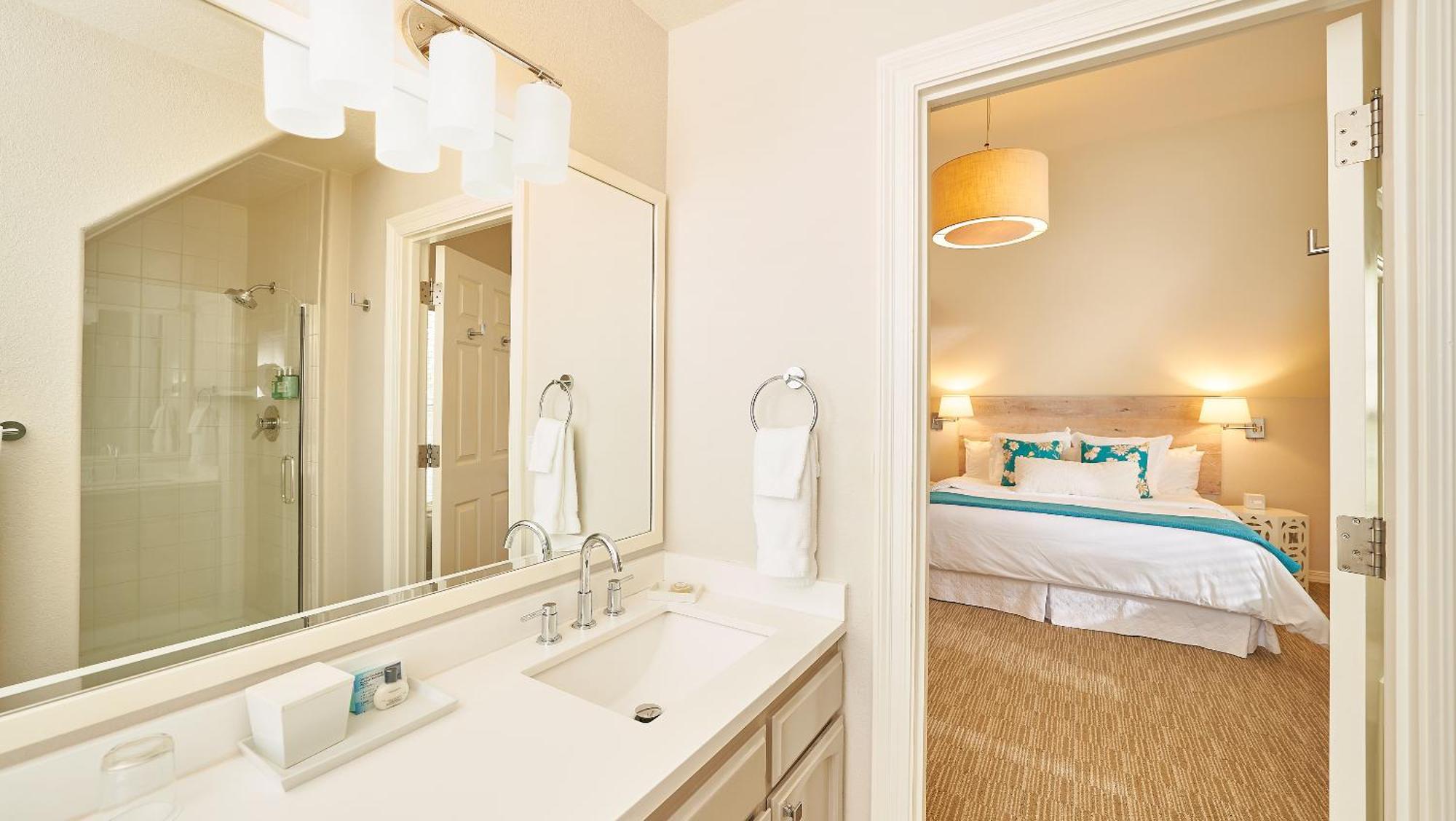 Lithia Springs Resort Ashland Room photo